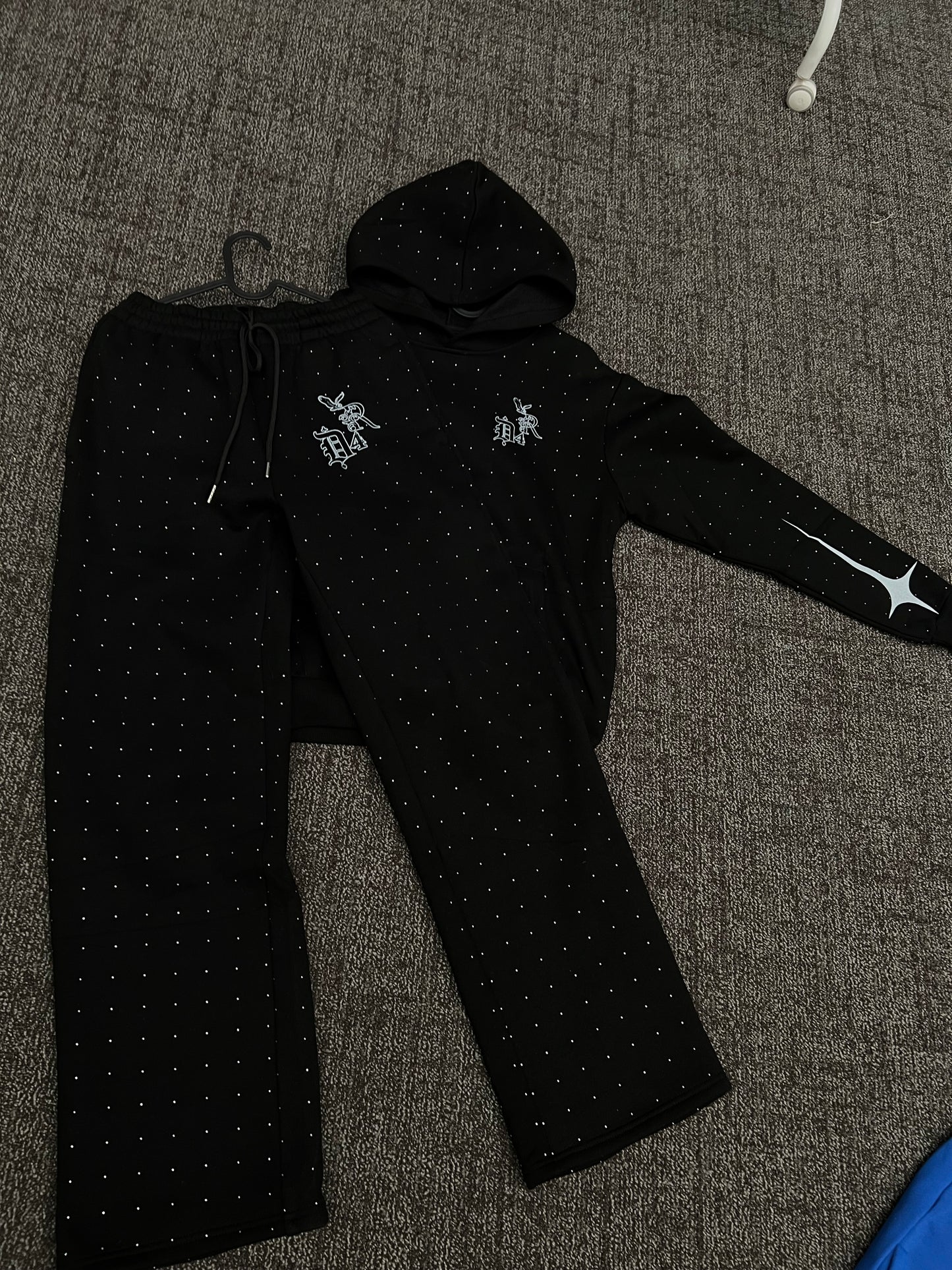 *Rhinestone Pants +Hoodie [Full Set]